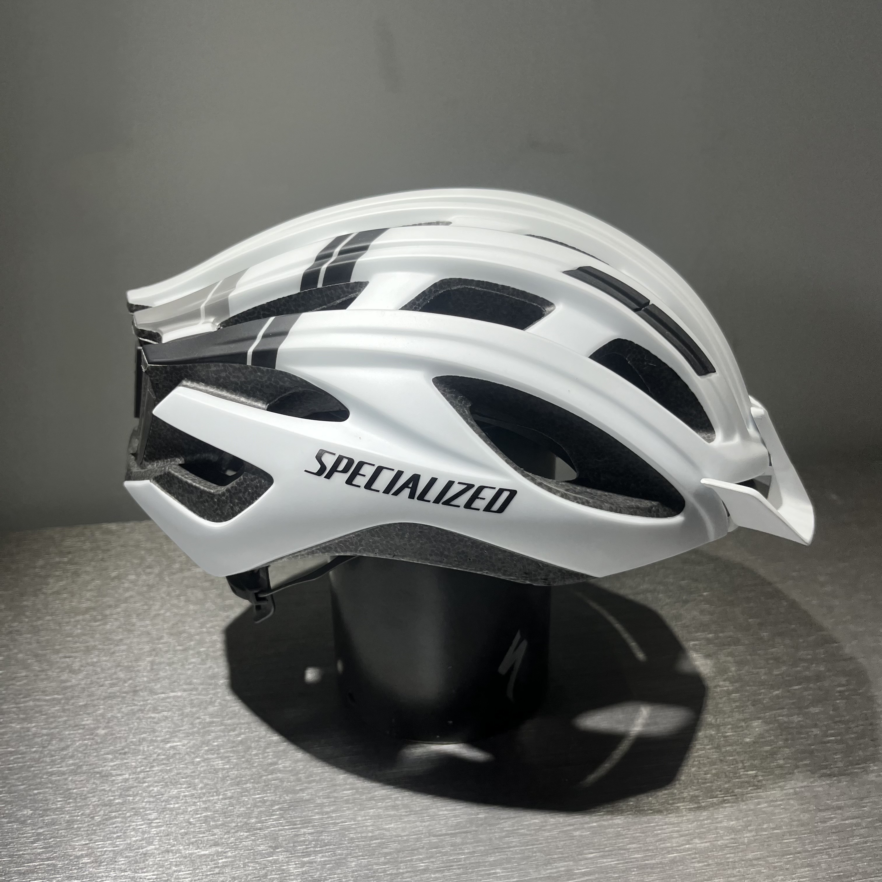 자체브랜드 스페셜라이즈드 연식할인 자전거 헬멧 판매 모음전 (에스웍스 프리베일, 에어넷, 프로페로)